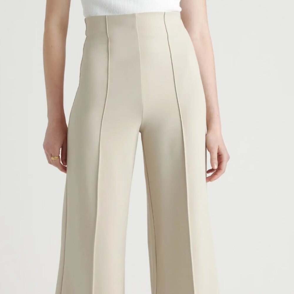 Quince (NWOT) Ultra-Stretch Ponte Super Wide Leg Pants “Ecru” (Size M)